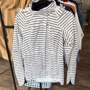 Lululemon lightweight running jacket